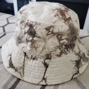 Madewell Tie Dye Bucket Hat. M/L.